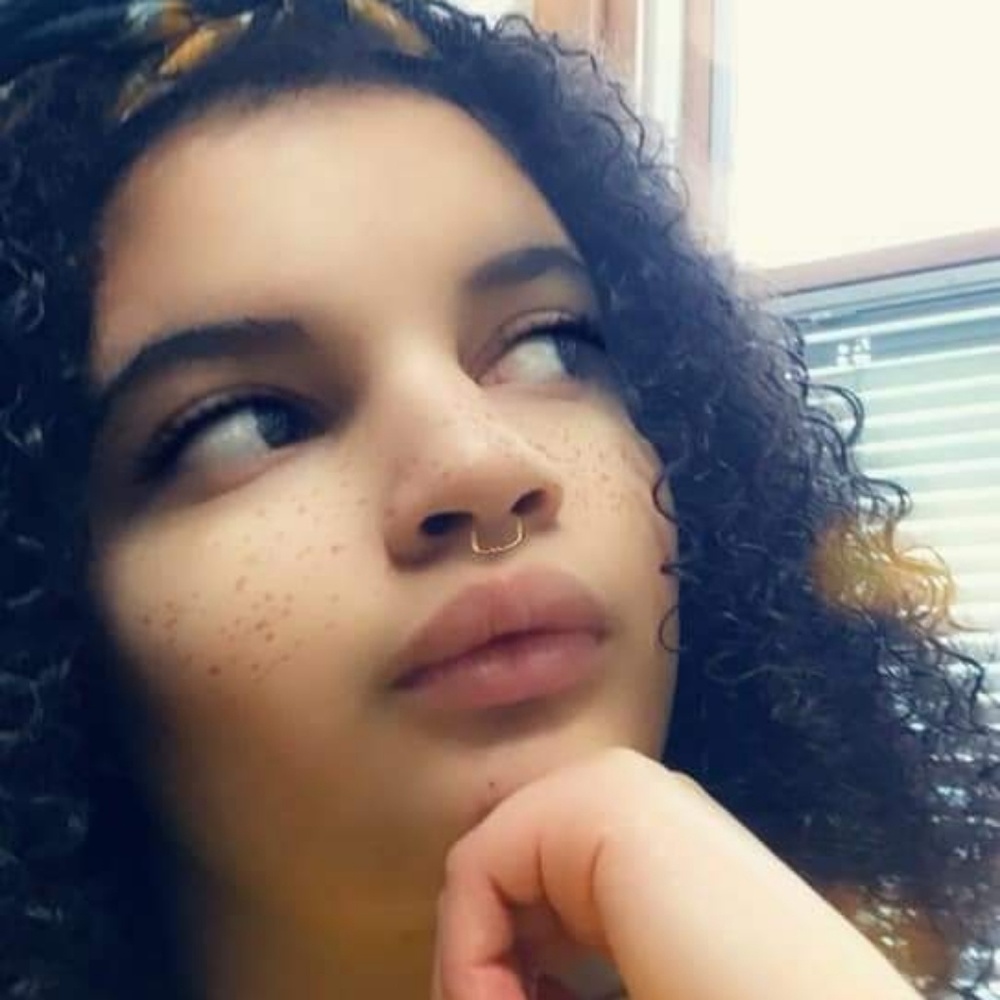 Meet your Posher, Caitlyn